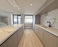 Resale - apartment - Marbella - Puerto Banús