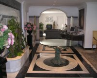 Resale - apartment - Marbella - Puerto Banús