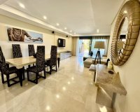 Resale - apartment - Marbella - Puerto Banús