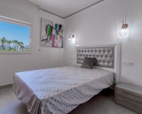 Resale - apartment - Marbella - Puerto Banús