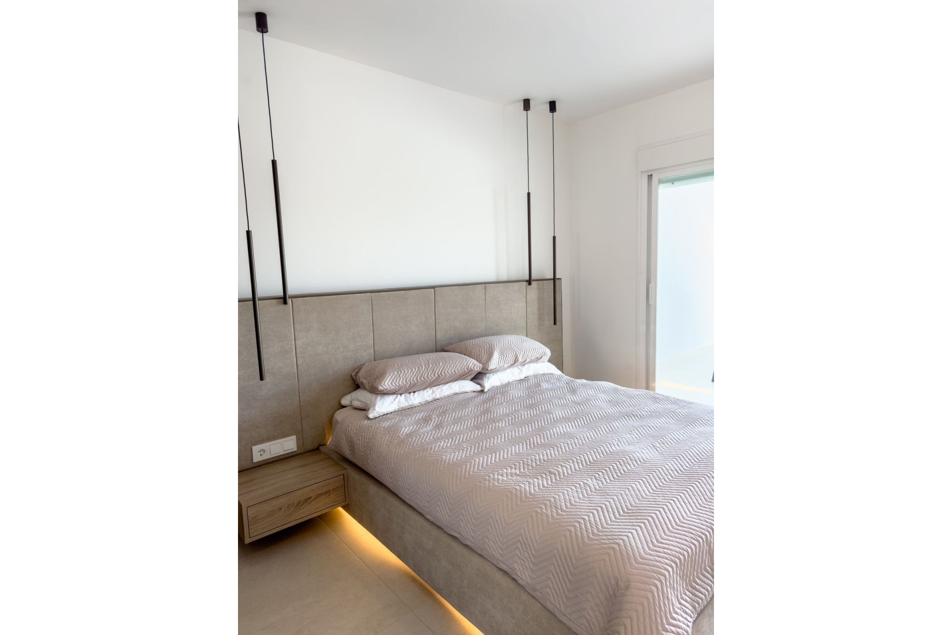 Resale - apartment - Marbella - Puerto Banús