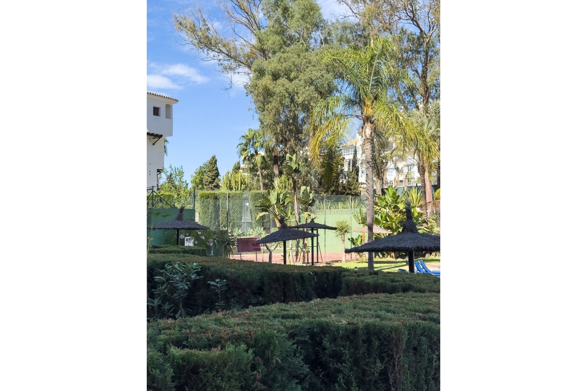 Resale - apartment - Marbella - Puerto Banús