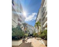 Resale - apartment - Marbella - Puerto Banús