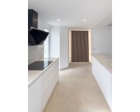 Resale - apartment - Marbella - Puerto Banús
