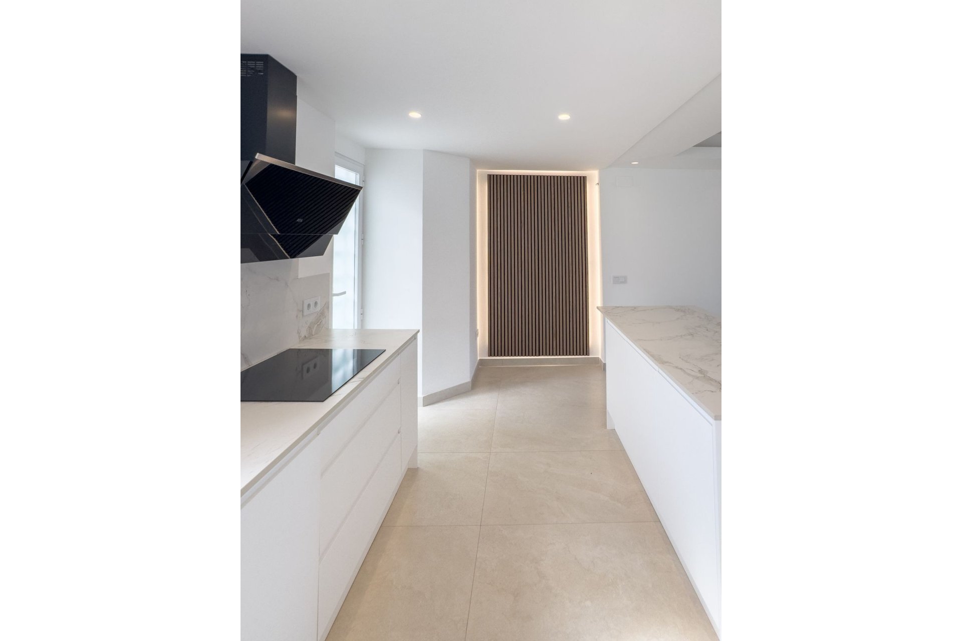 Resale - apartment - Marbella - Puerto Banús