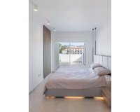 Resale - apartment - Marbella - Puerto Banús