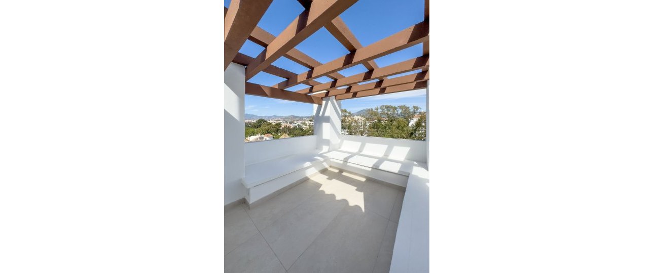 Resale - apartment - Marbella - Puerto Banús