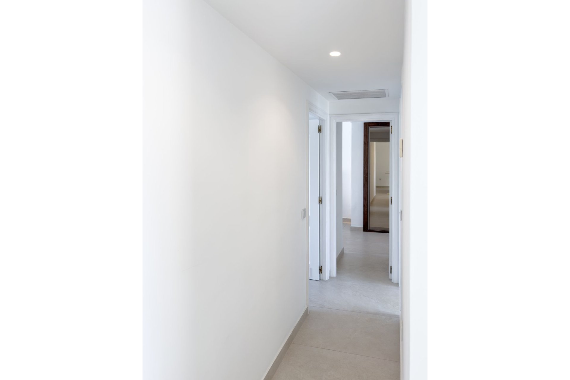 Resale - apartment - Marbella - Puerto Banús
