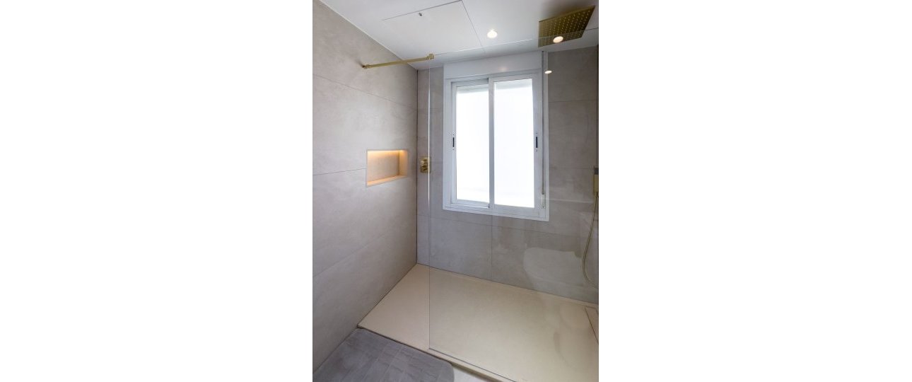 Resale - apartment - Marbella - Puerto Banús
