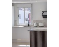 Resale - apartment - Marbella - Puerto Banús