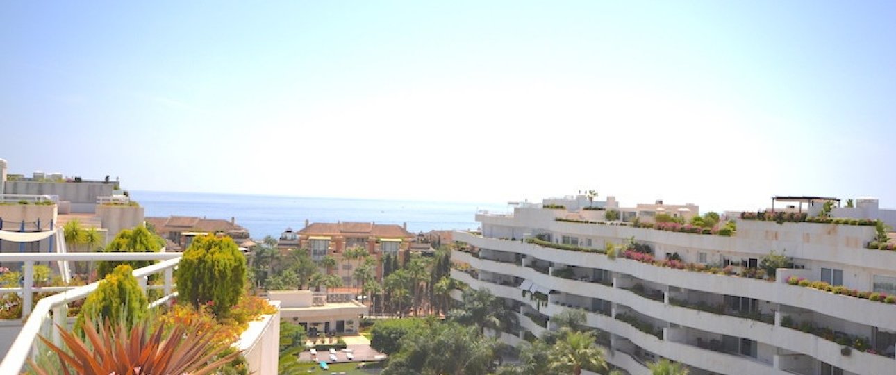 Resale - apartment - Marbella - Puerto Banús