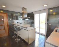 Resale - apartment - Marbella - Puerto Banús