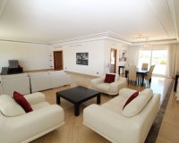 Resale - apartment - Marbella - Puerto Banús