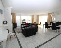 Resale - apartment - Marbella - Puerto Banús