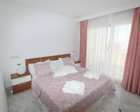 Resale - apartment - Marbella - Puerto Banús