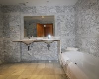 Resale - apartment - Marbella - Puerto Banús