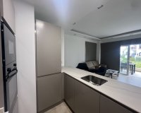 Resale - apartment - Marbella - Puerto Banús