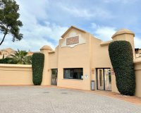 Resale - apartment - Marbella - Puerto Banús