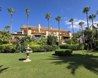 Resale - apartment - Marbella - Puerto Banús