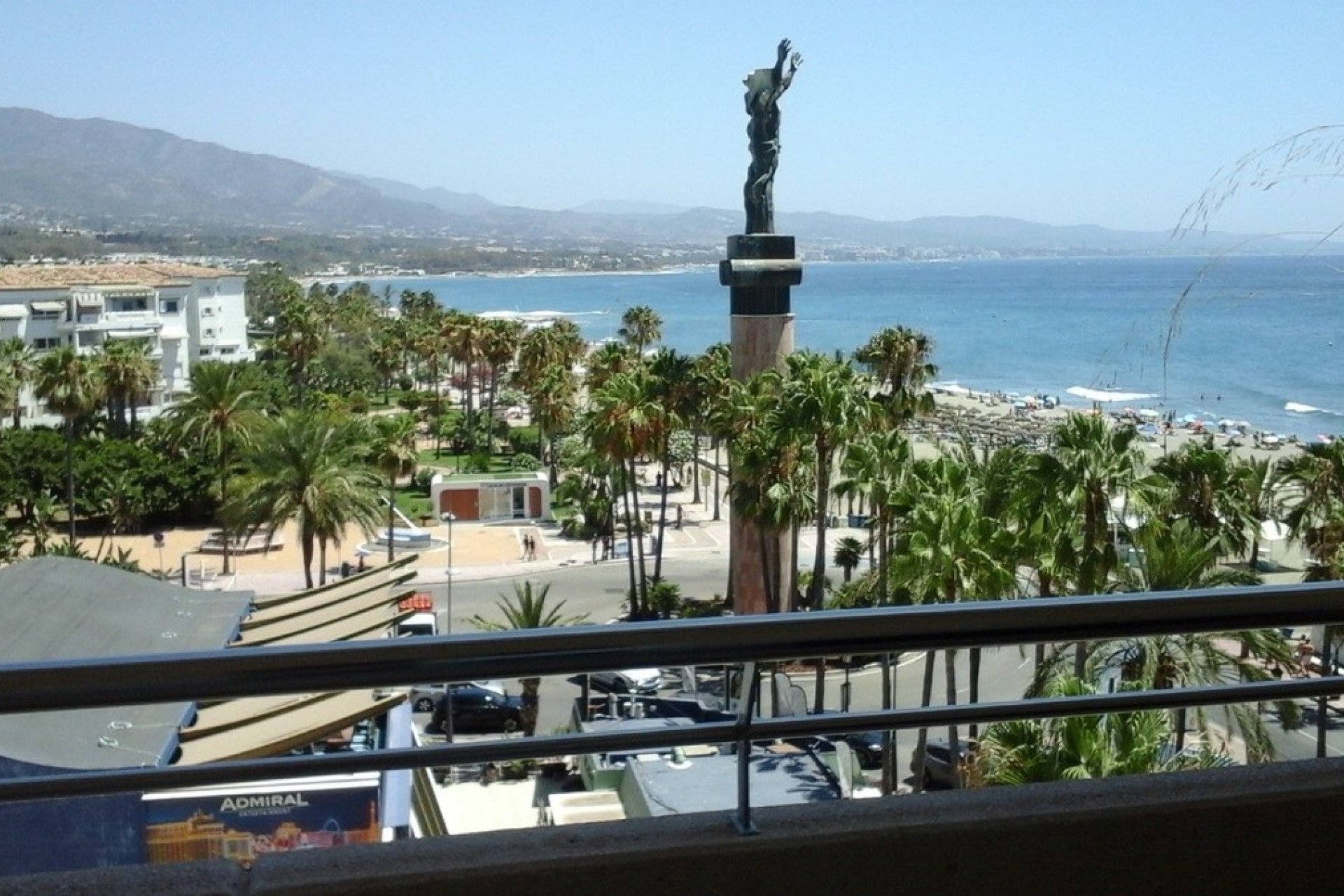 Resale - apartment - Marbella - Puerto Banús