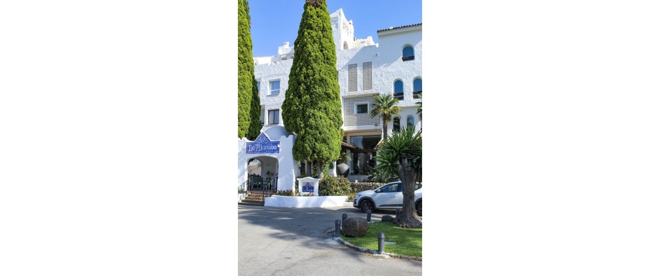 Resale - apartment - Marbella - Puerto Banús