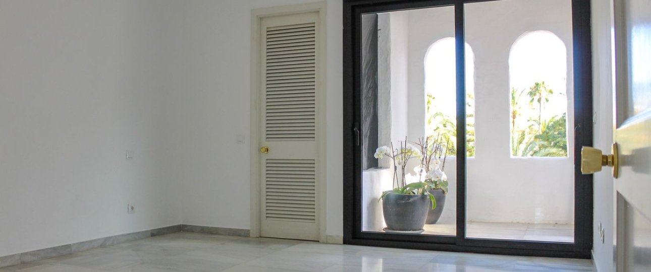 Resale - apartment - Marbella - Puerto Banús