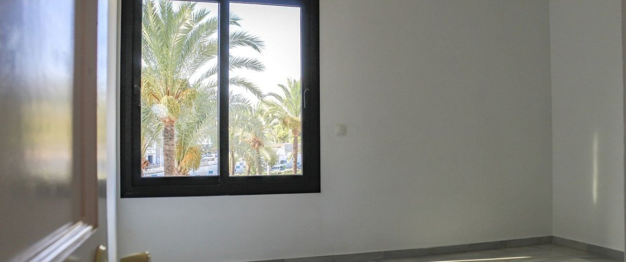 Resale - apartment - Marbella - Puerto Banús