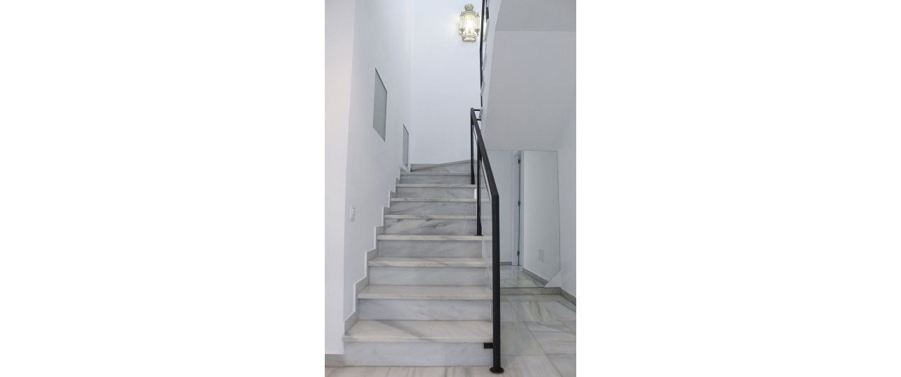 Resale - apartment - Marbella - Puerto Banús