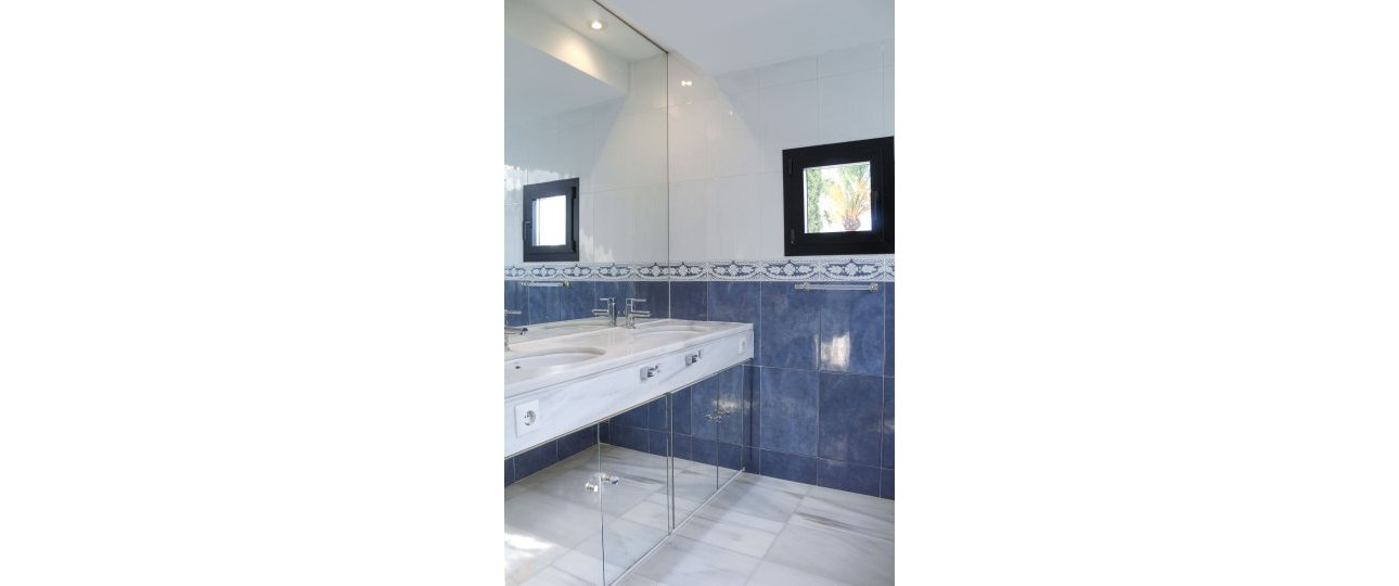 Resale - apartment - Marbella - Puerto Banús