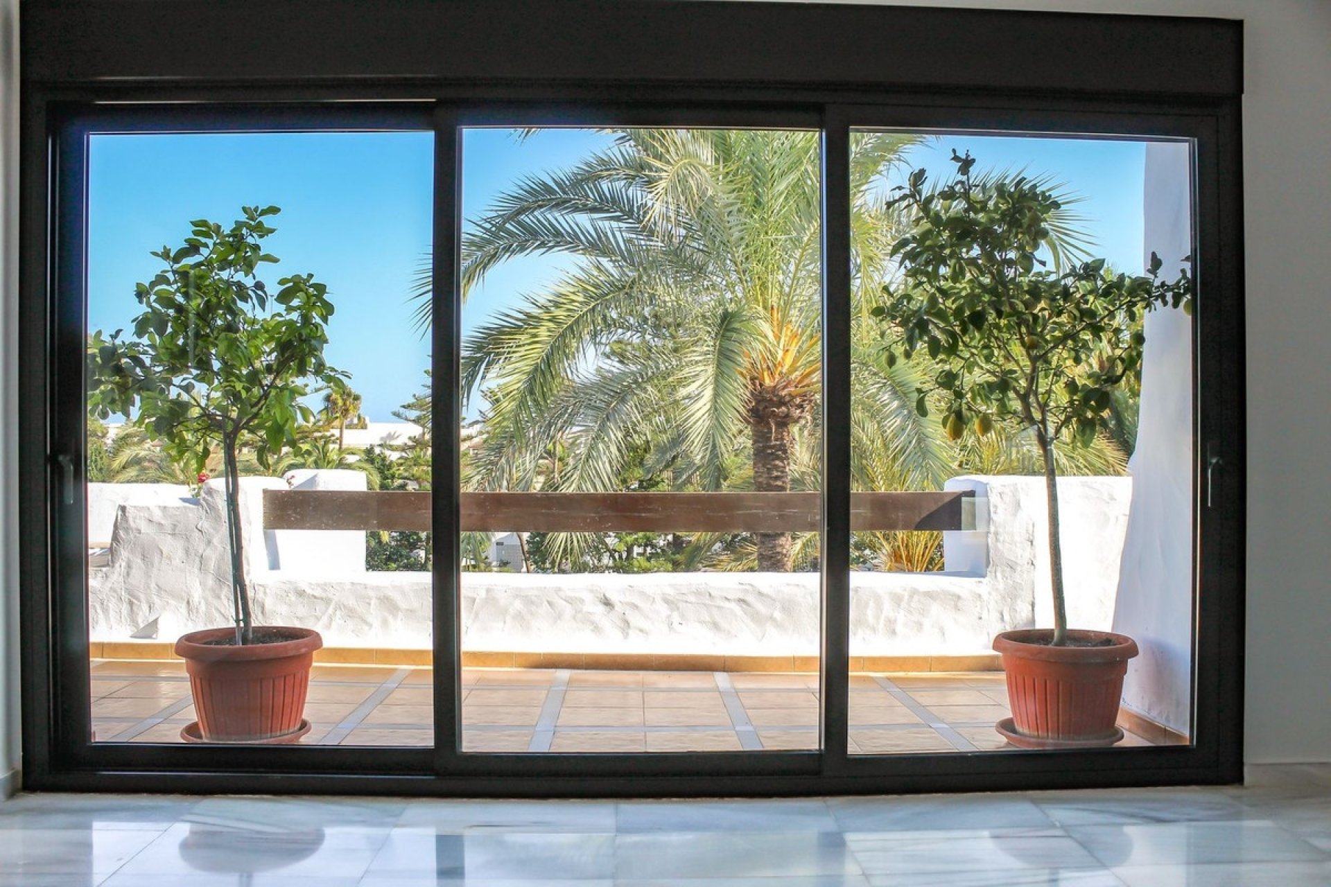 Resale - apartment - Marbella - Puerto Banús