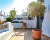 Resale - apartment - Marbella - Puerto Banús