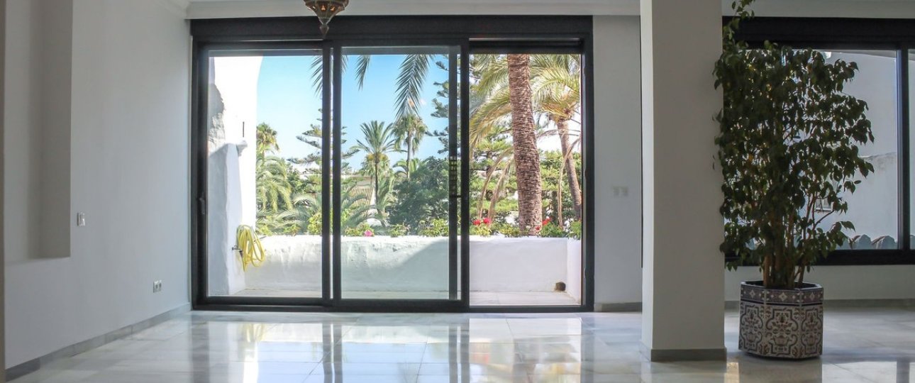 Resale - apartment - Marbella - Puerto Banús