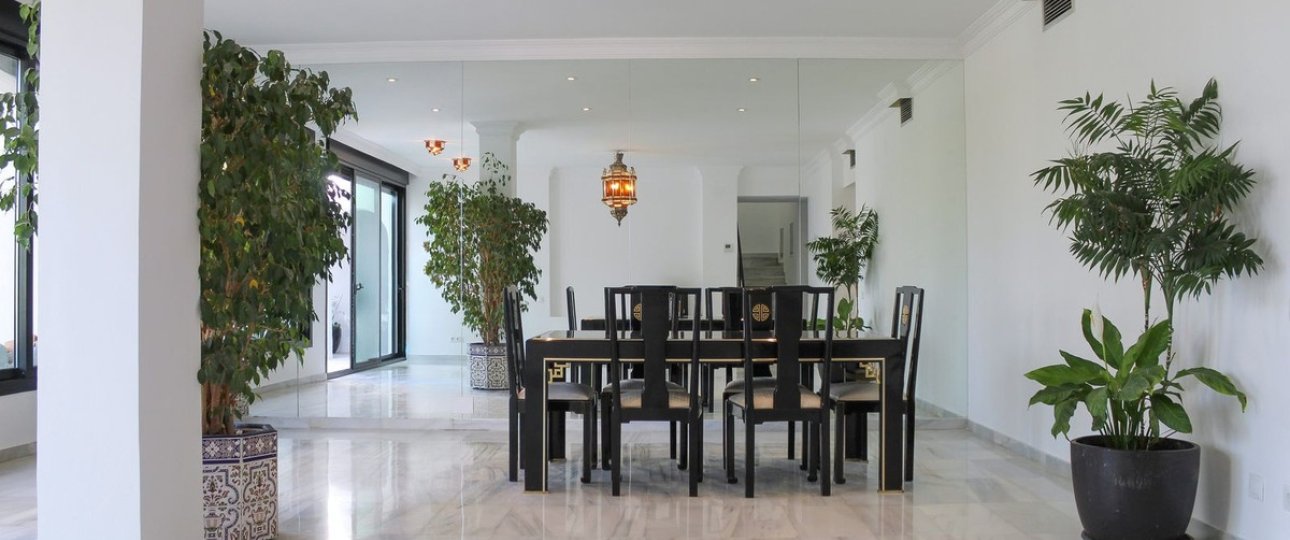 Resale - apartment - Marbella - Puerto Banús