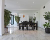Resale - apartment - Marbella - Puerto Banús