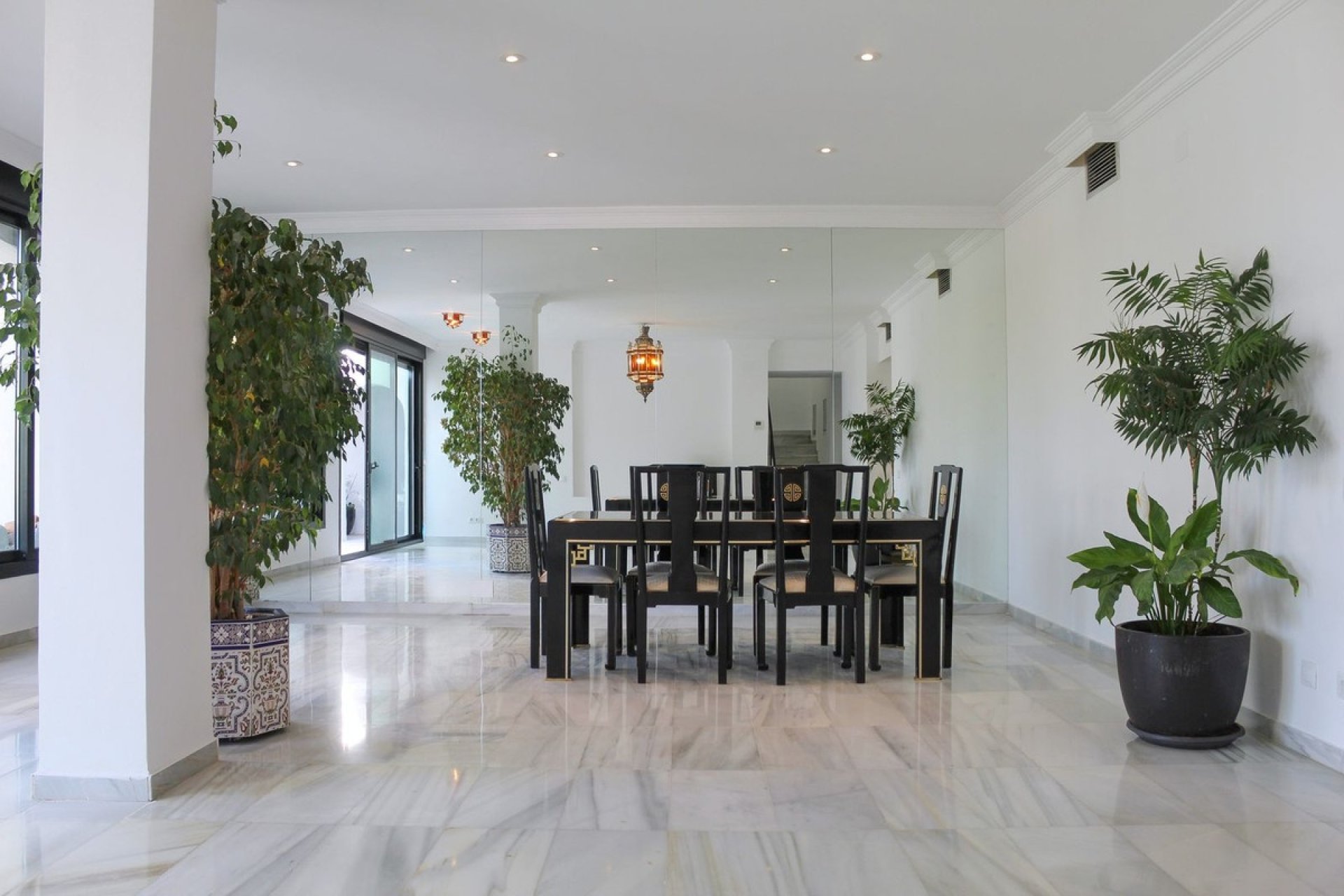 Resale - apartment - Marbella - Puerto Banús