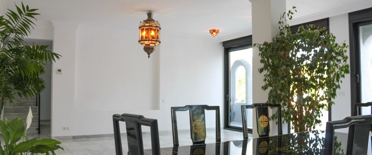 Resale - apartment - Marbella - Puerto Banús