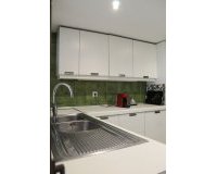 Resale - apartment - Marbella - Puerto Banús