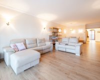Resale - apartment - Marbella - Puerto Banús