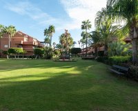 Resale - apartment - Marbella - Puerto Banús