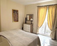 Resale - apartment - Marbella - Puerto Banús