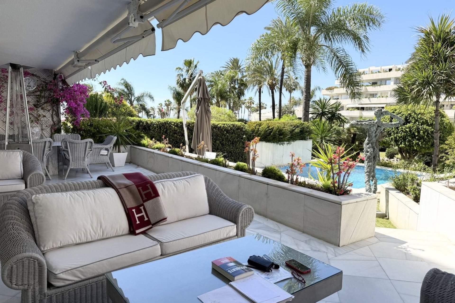 Resale - apartment - Marbella - Puerto Banús