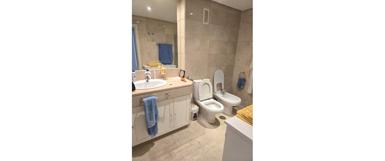 Resale - apartment - Marbella - Puerto Banús