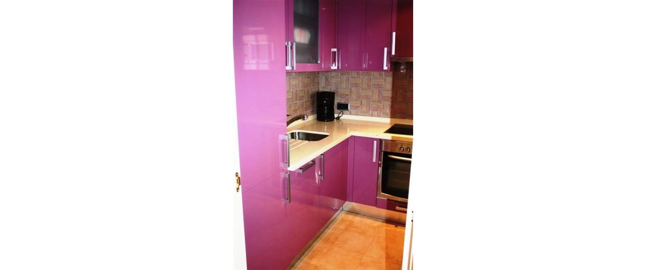 Resale - apartment - Marbella - Puerto Banús