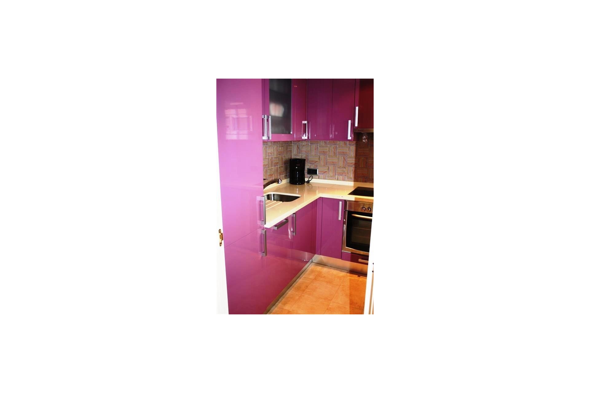 Resale - apartment - Marbella - Puerto Banús