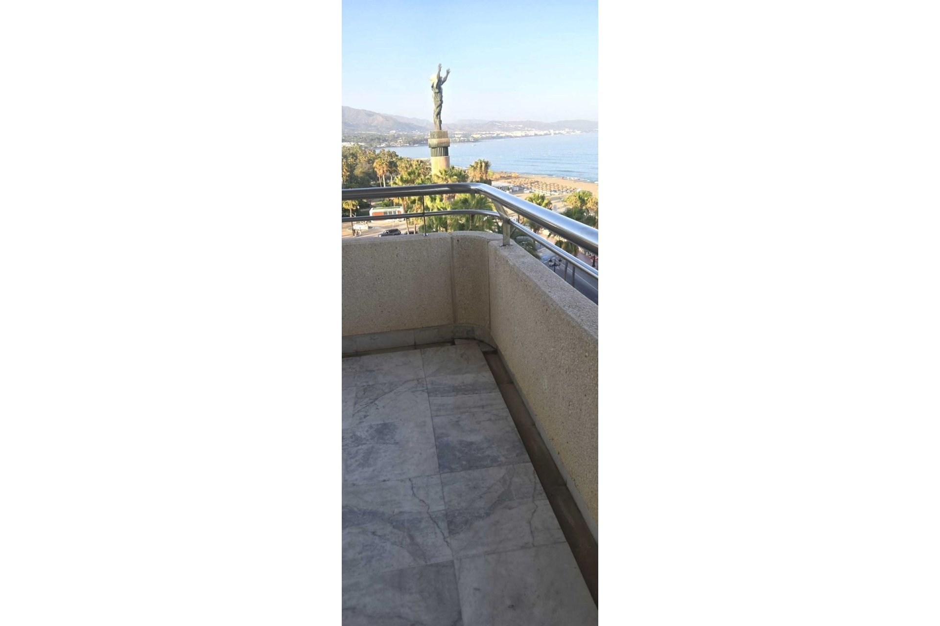 Resale - apartment - Marbella - Puerto Banús