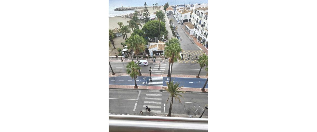 Resale - apartment - Marbella - Puerto Banús
