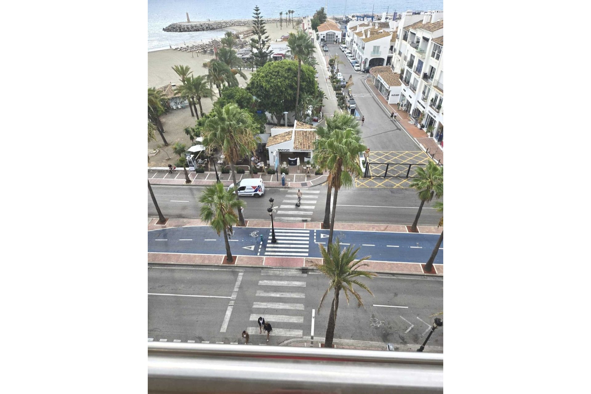 Resale - apartment - Marbella - Puerto Banús