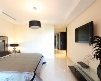 Resale - apartment - Marbella - Puerto Banús