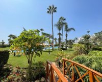 Resale - apartment - Marbella - Puerto Banús