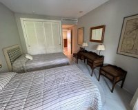 Resale - apartment - Marbella - Puerto Banús